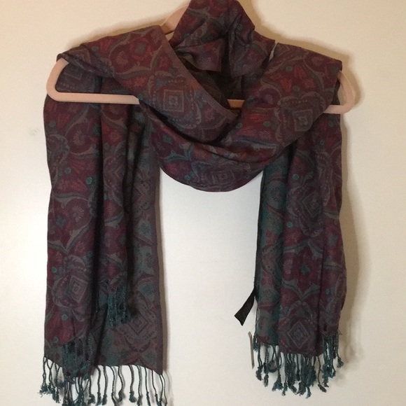 H&M Accessories - 3/$25 H&M scarf